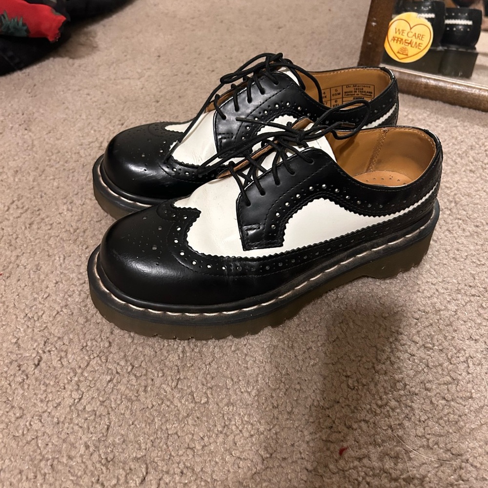 3989 BEX SMOOTH LEATHER BROGUE SHOES